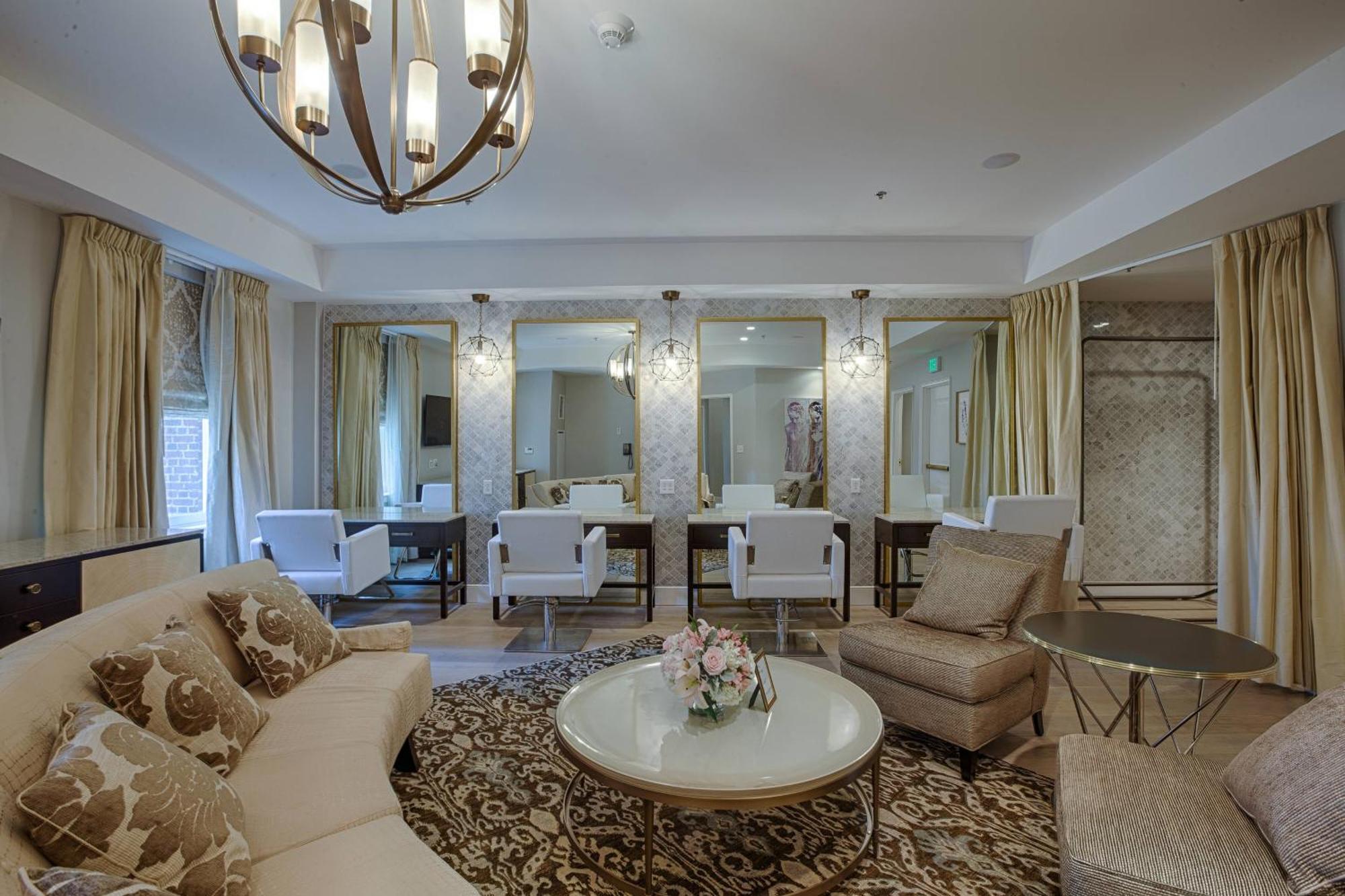 Marriott Downtown Hotel 5*