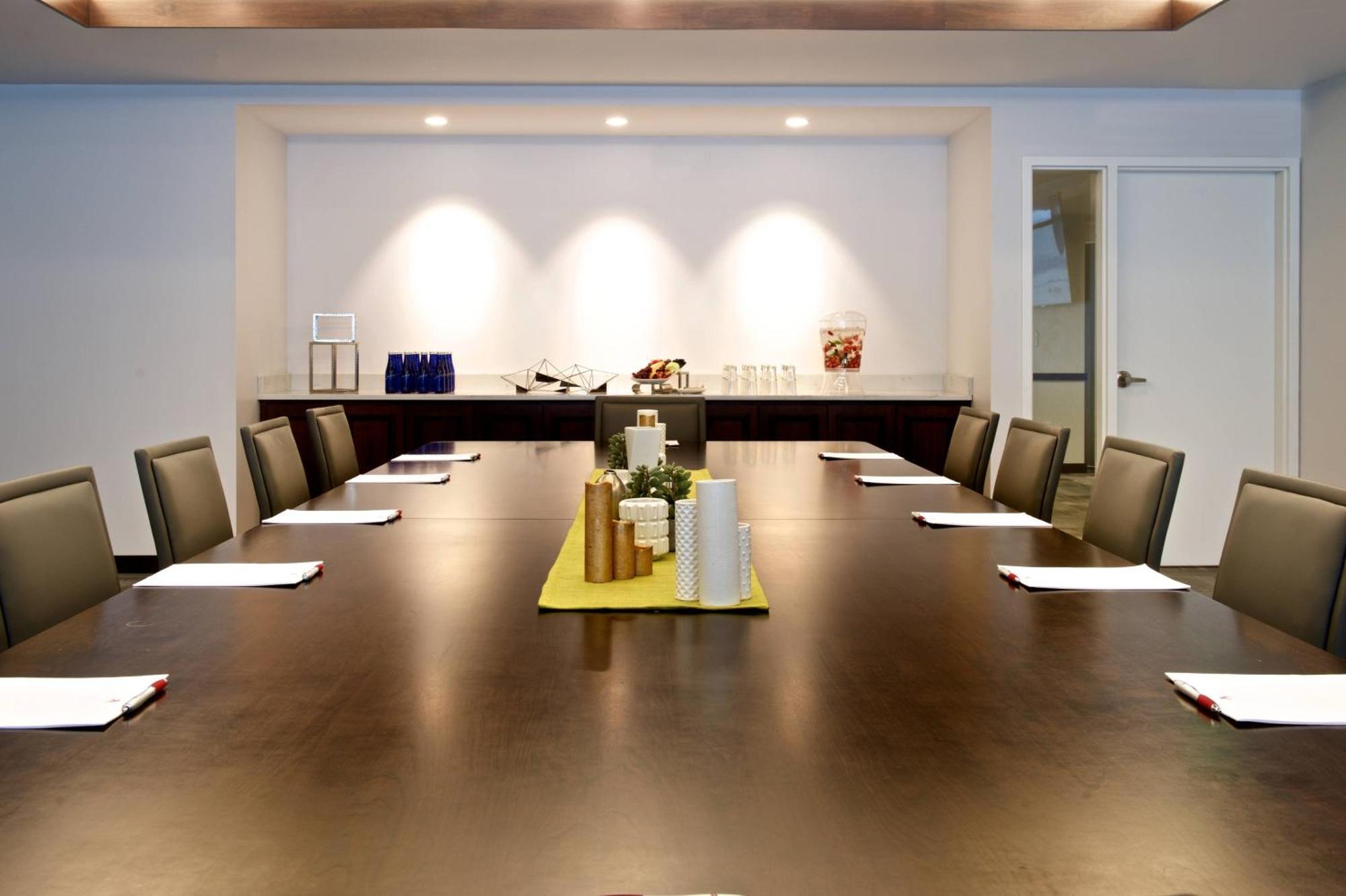 Marriott Downtown Hotel 5*