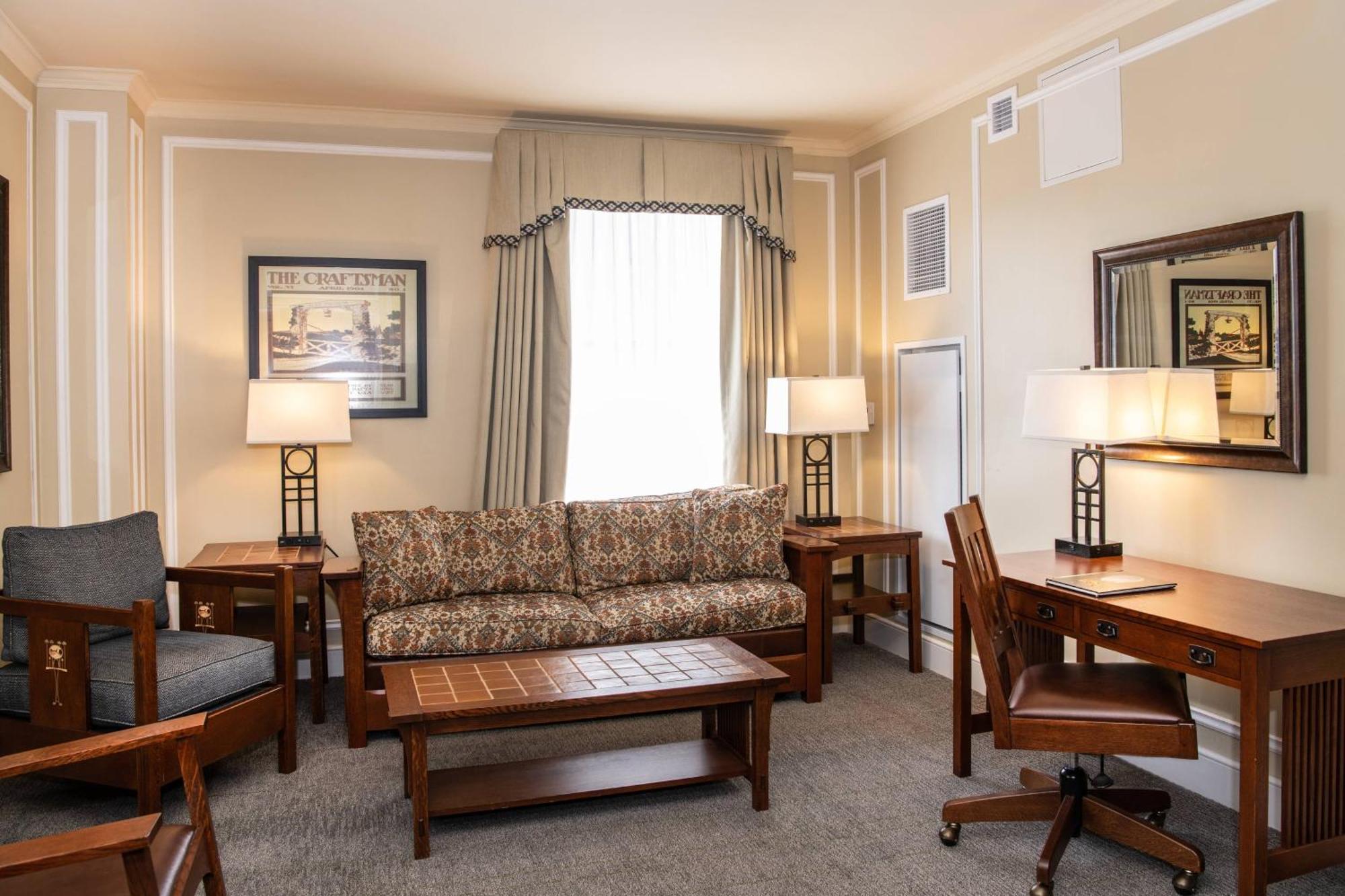 Marriott Downtown Hotel 5*