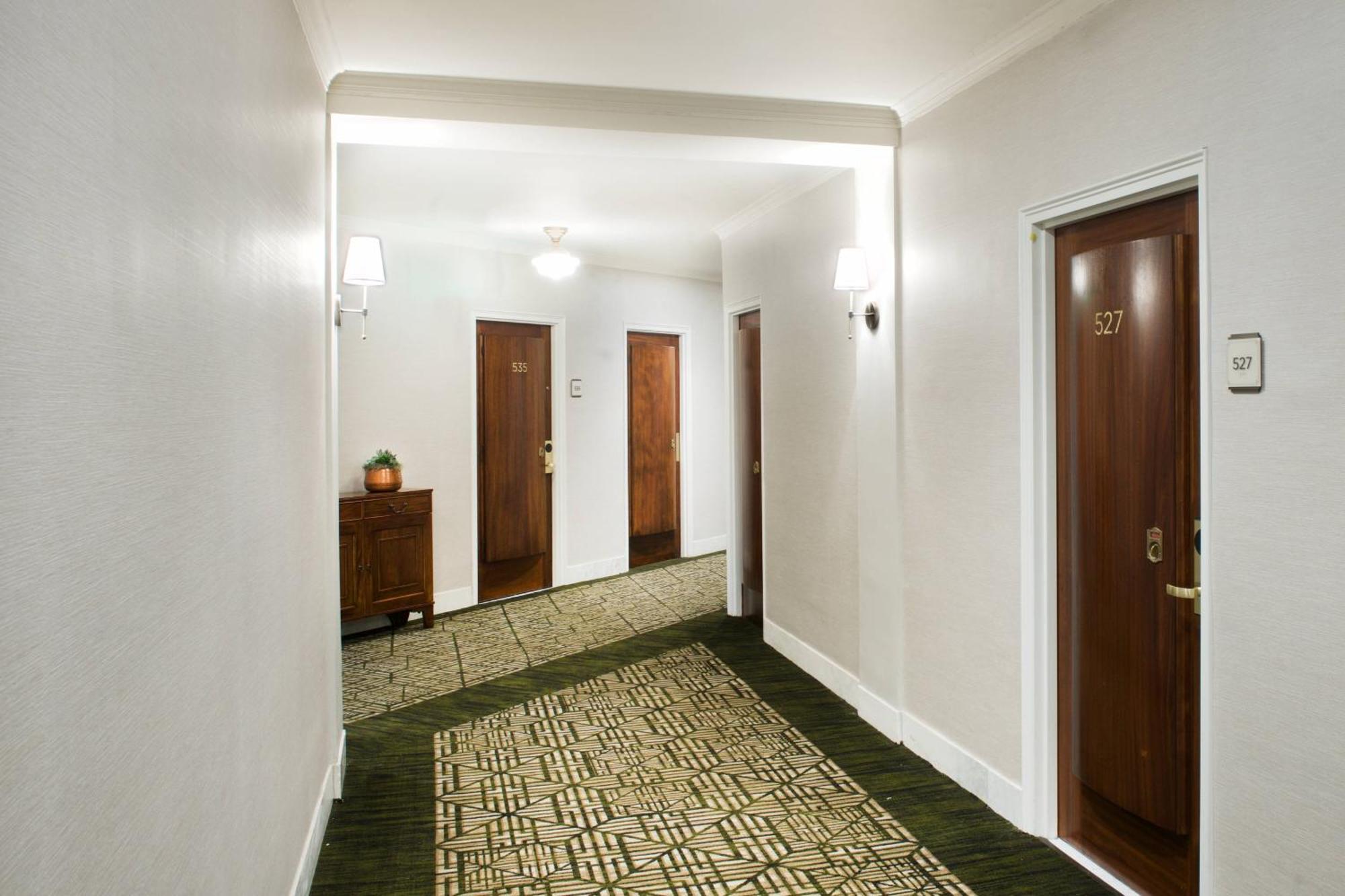 Marriott Downtown Hotel 5*